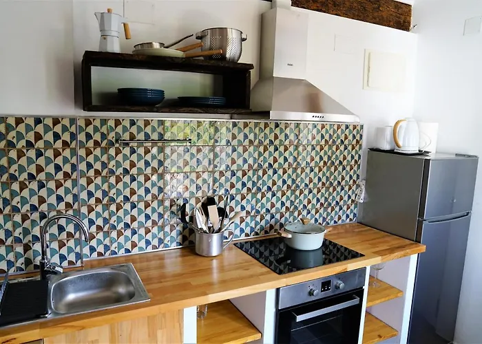 Romantico En El Puerto De * דניה